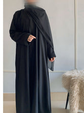 Plain Regular Zoom Front Open Abaya – Black Beauty